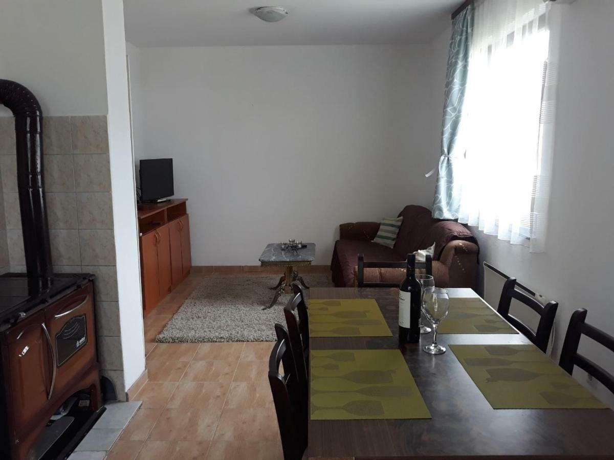 Apartman Dijelovi Бієліна Екстер'єр фото